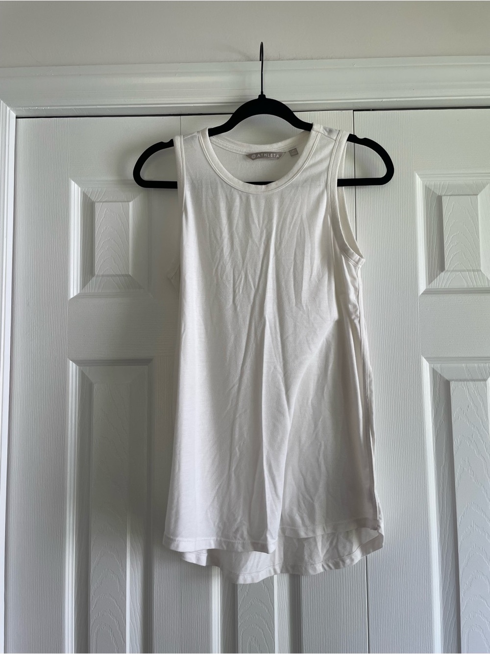 Athleta Ivory Scoop Neck Tank Top